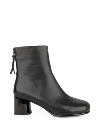 Linda Baumann Leather Rear-zip Ankle Boots In Black