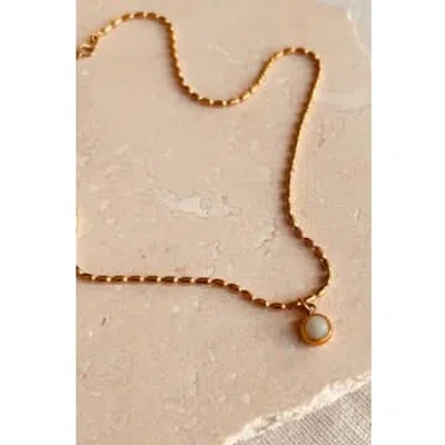 Little Nell Everyday Adventurine Pendant Necklace In Gold