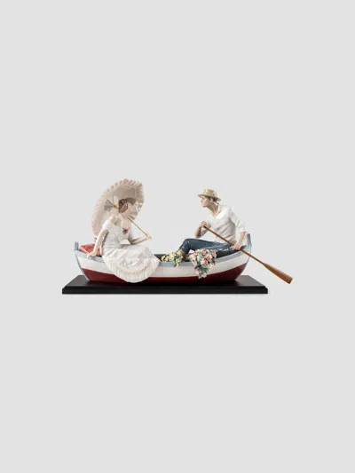 Lladrò Romance On The Lake Figurine