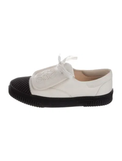 Pre-owned Loewe Canvas Embroidered Accent Flats In White