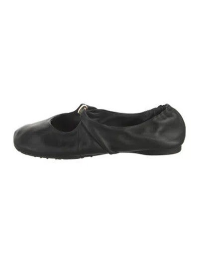 Pre-owned Loewe Leather Ballet Flats In Black
