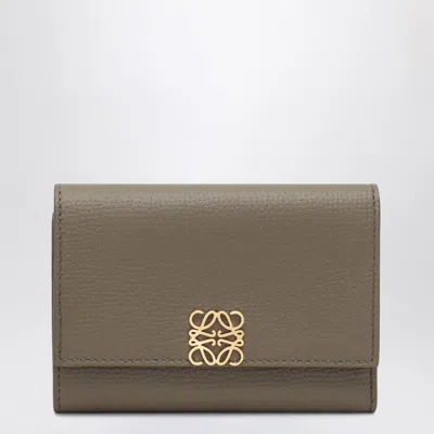 Loewe Small Anagram Wallet In Taupe Grained Leather In Brown
