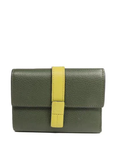 Pre-owned Loewe Vertical Leather Wallet In Green
