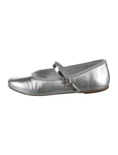 Pre-owned Louis Vuitton Leather Mary Jane Flats In Metallic/silver