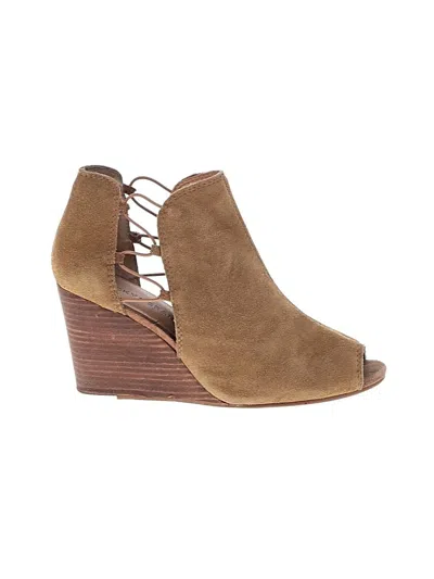 Pre-owned Lucky Brand Wedges In Tan