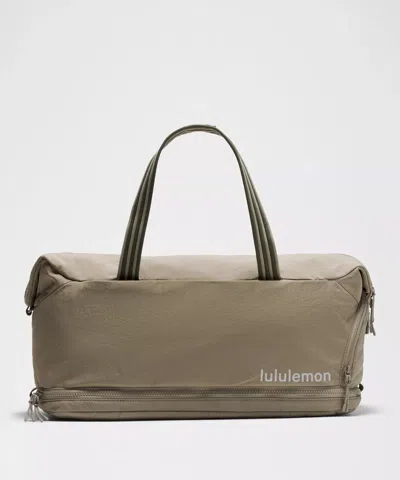 Lululemon 3-in-1 Gym Duffle Bag 30l