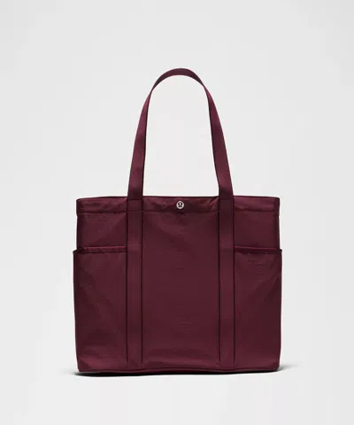 Lululemon Daily Multi-pocket Tote Bag 20l In Purple