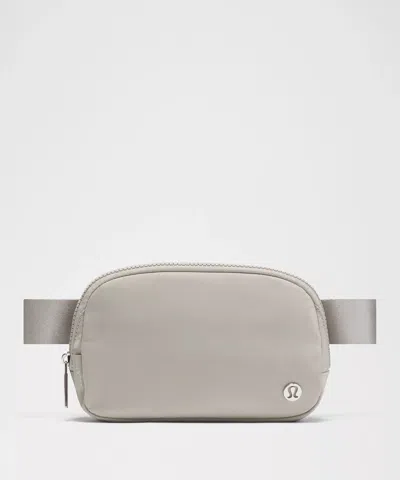 Lululemon Everywhere Belt Bag 1l