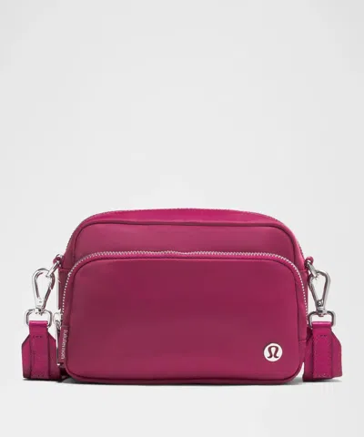 Lululemon Everywhere Crossbody Bag 2l