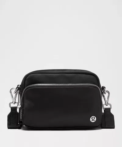 Lululemon Everywhere Crossbody Bag 2l