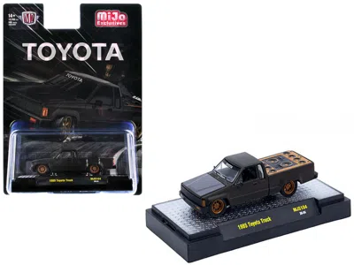 M2 1985 Toyota Sr5 Pickup Truck "slammed Custom" Matt Gray With Carbon Hood Limited Edition To 10890 Pi