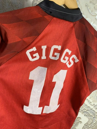 Pre-owned Manchester United X Umbro Vintage Manchester United Giggs 11 Soccer Jersey Y2k In Red