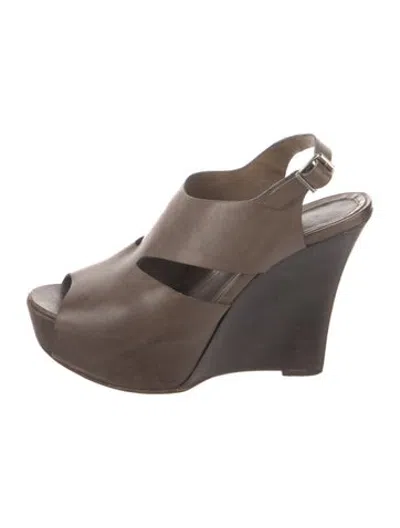 Pre-owned Marni Leather Cutout Accent Pumps In Brown