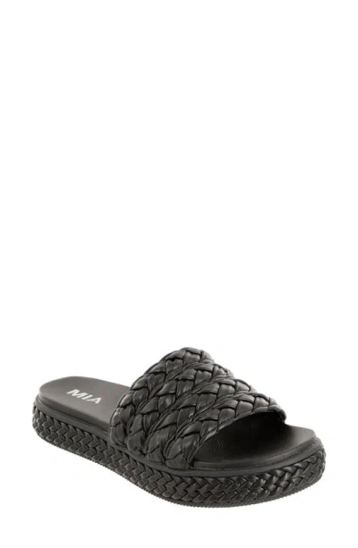 Mia Bri Slide Sandal In Black