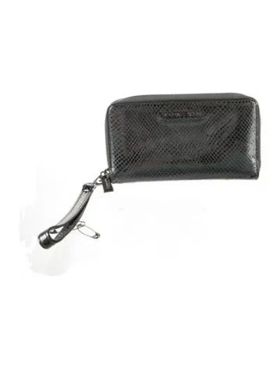 Pre-owned Michael Kors Embossed Leather Animal Print Continental Wallet In Metallic/silver