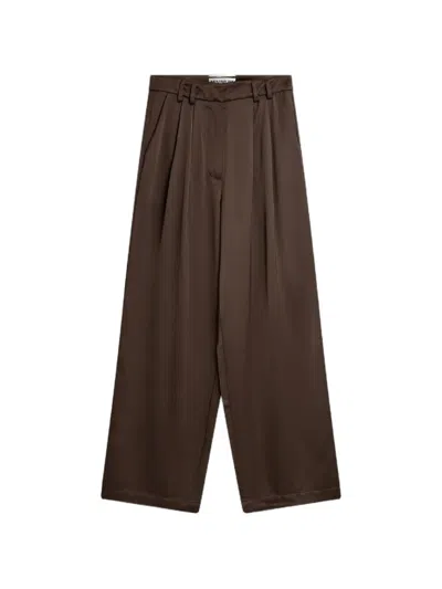 Minimum Lunay Pleated High-waisted Trousers In Brown