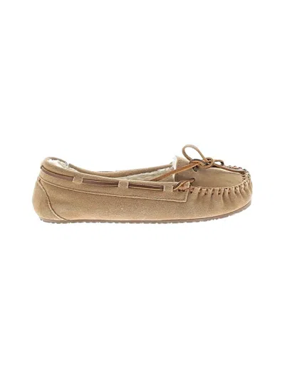Pre-owned Minnetonka Flats In Tan