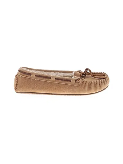 Pre-owned Minnetonka Flats In Tan