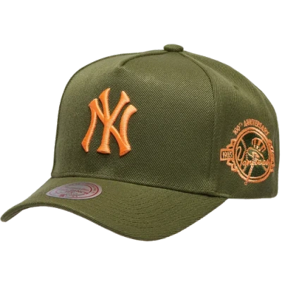 Mitchell & Ness New York Yankees  Yankees Neon Pop Pro Pinch Cap In Olive