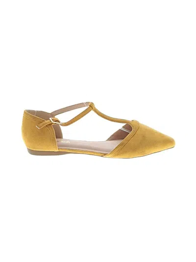 Pre-owned Modcloth Flats In Yellow
