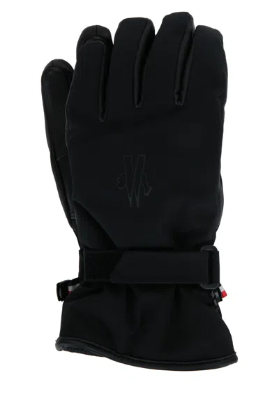 Moncler Grenoble Jr Gloves In Black