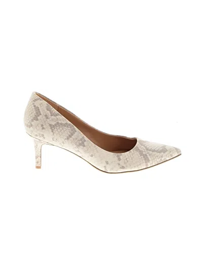 Pre-owned Naturalizer Heels In Ivory