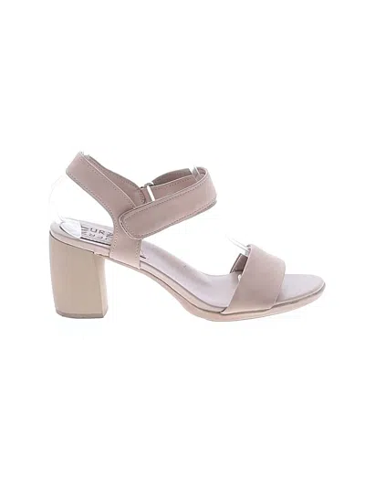 Pre-owned Naturalizer Sandals In Gray