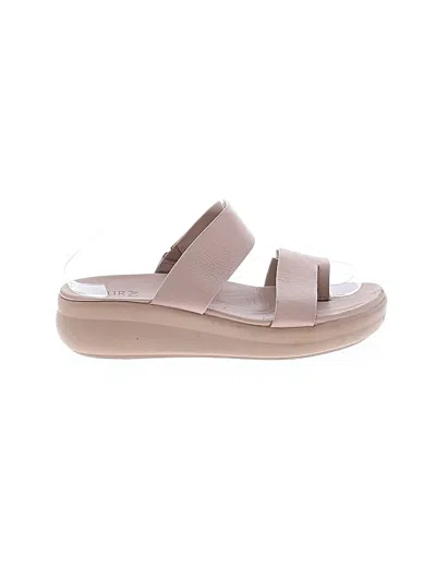 Pre-owned Naturalizer Sandals In Tan