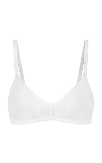 Negative Moda Operandi In White