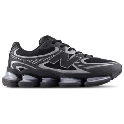 New Balance Womens  2000 In Black/silver Metallic