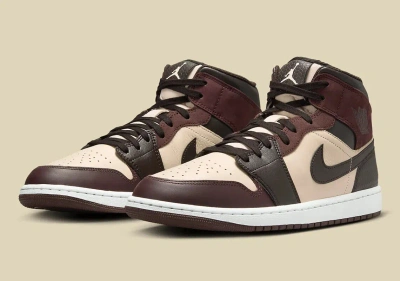 Pre-owned Nike Air Jordan 1 Mid "velvet Brown/sanddrift/metallic Gold/earth" Men's Shoe