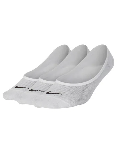 Nike Women's Everyday Lightweight Footie Socks (3 Pairs) In White