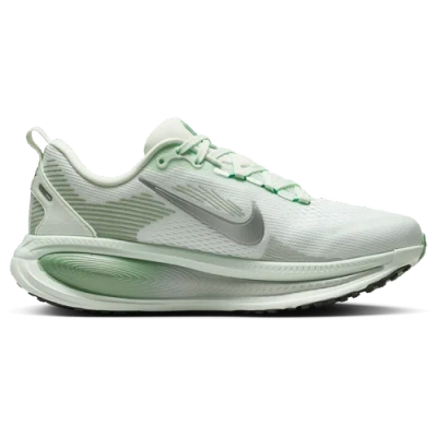Nike Womens  Vomero 18 In Barely Green/mtlc Silver/steam