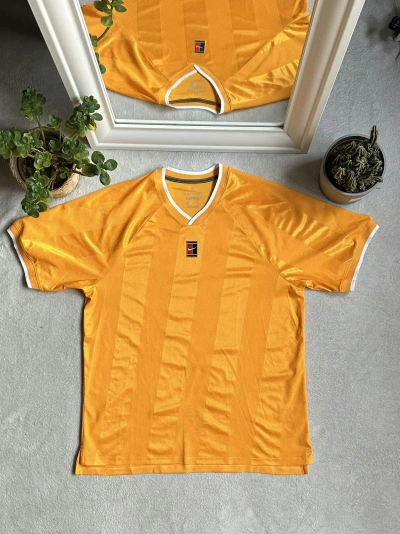 Pre-owned Nike X Vintage Nike Court Vintage Central Logo Streetwear T-shirt In Orange
