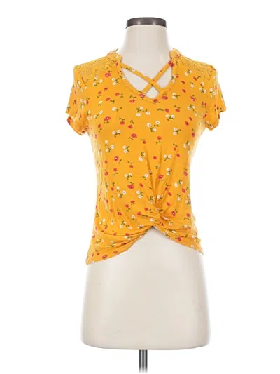 Pre-owned No Boundaries Short Sleeve T-shirt In Yellow
