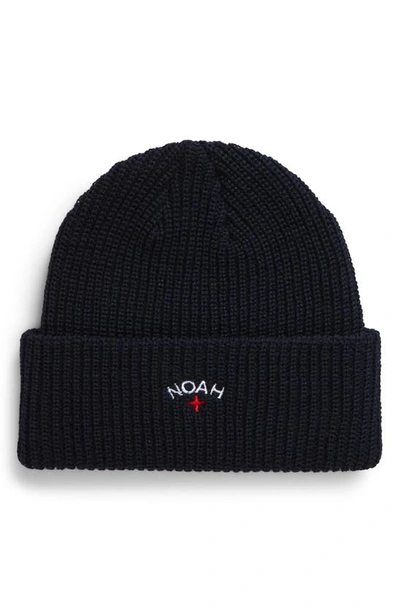 Noah Core Logo Beanie In Navy