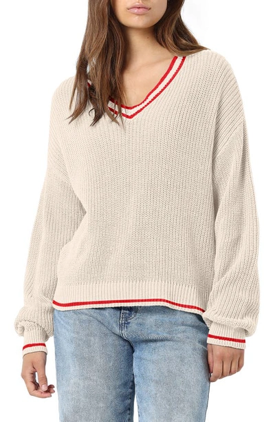 Noisy May Tenny Stripe V-neck Sweater In Eggnog Stripes Flame