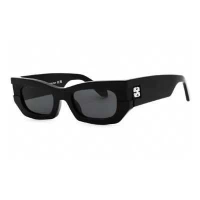 Off-white Oeri147belleville0928 Sunglasses In Black