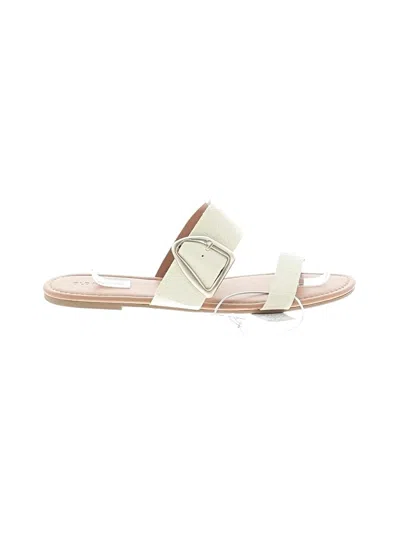 Pre-owned Old Navy Sandals In Ivory