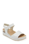 On Foot 250 Madison Platform Sandal In Blanco