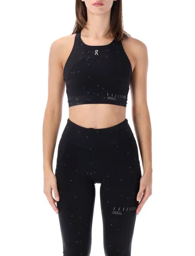 On Running Printed Racerback Sports Crop Top In Nero