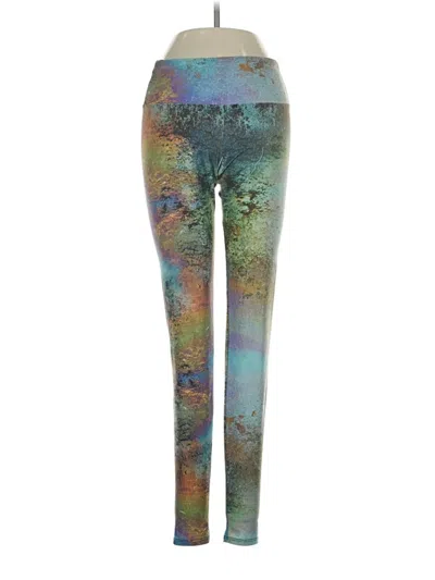 Pre-owned Onzie Leggings In Green