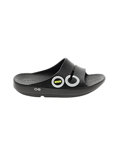 Pre-owned Oofos Sandals In Black