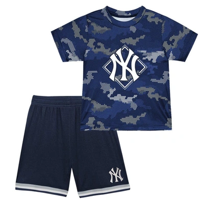 Outerstuff Kids' Toddler Fanatics Branded Navy New York Yankees Field Ball T-shirt & Shorts Set