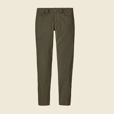 Patagonia Used Women's Skyline Traveler Pants - Regular In Basin Green