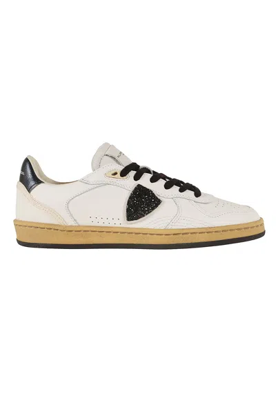 Philippe Model Pgal Low Vintage-inspired Low-top Sneakers In White