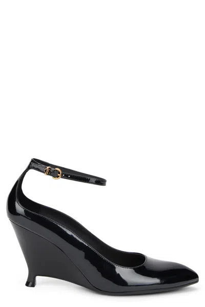 Pinko Patent-leather Pumps In Black