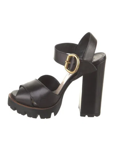 Pre-owned Prada Leather Pumps In Black
