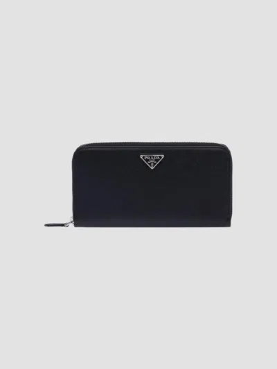 Prada Women's Large Saffiano Leather Wallet In Black