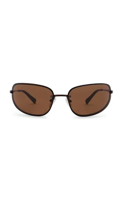 Quay Side Quest Sunglasses In Brown